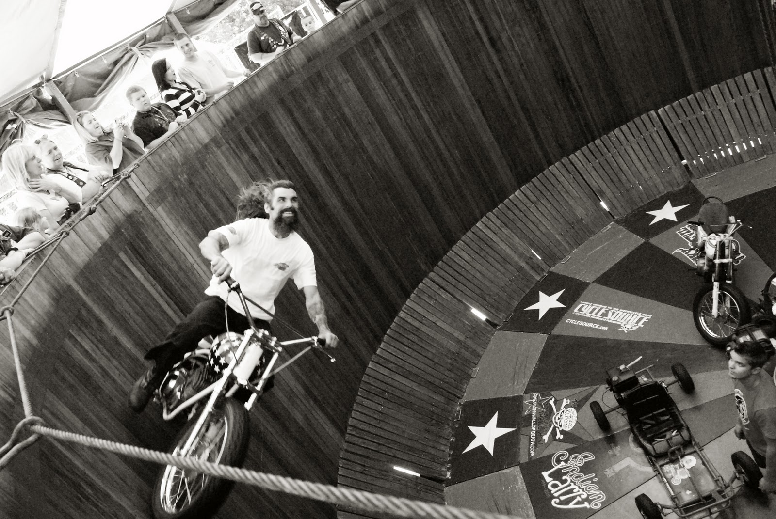 The Wall Of Death History and A Film By Benedict Campbell - Rusty Knuckles - Motors and Music ...